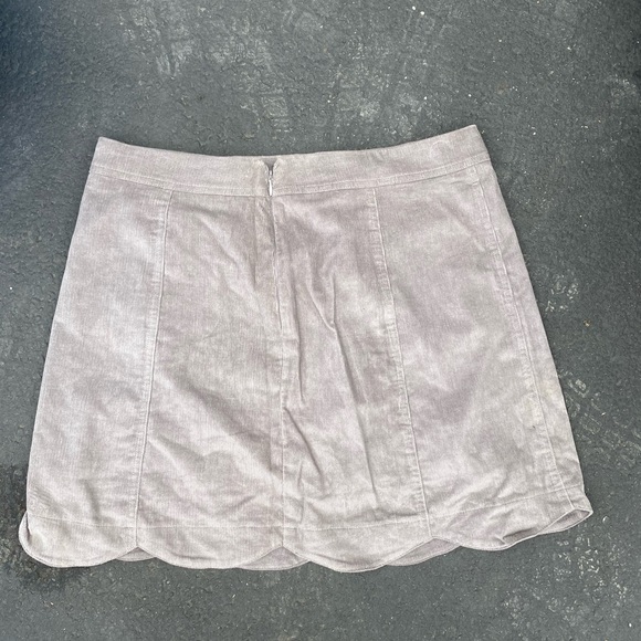 Skirt - Picture 1 of 1